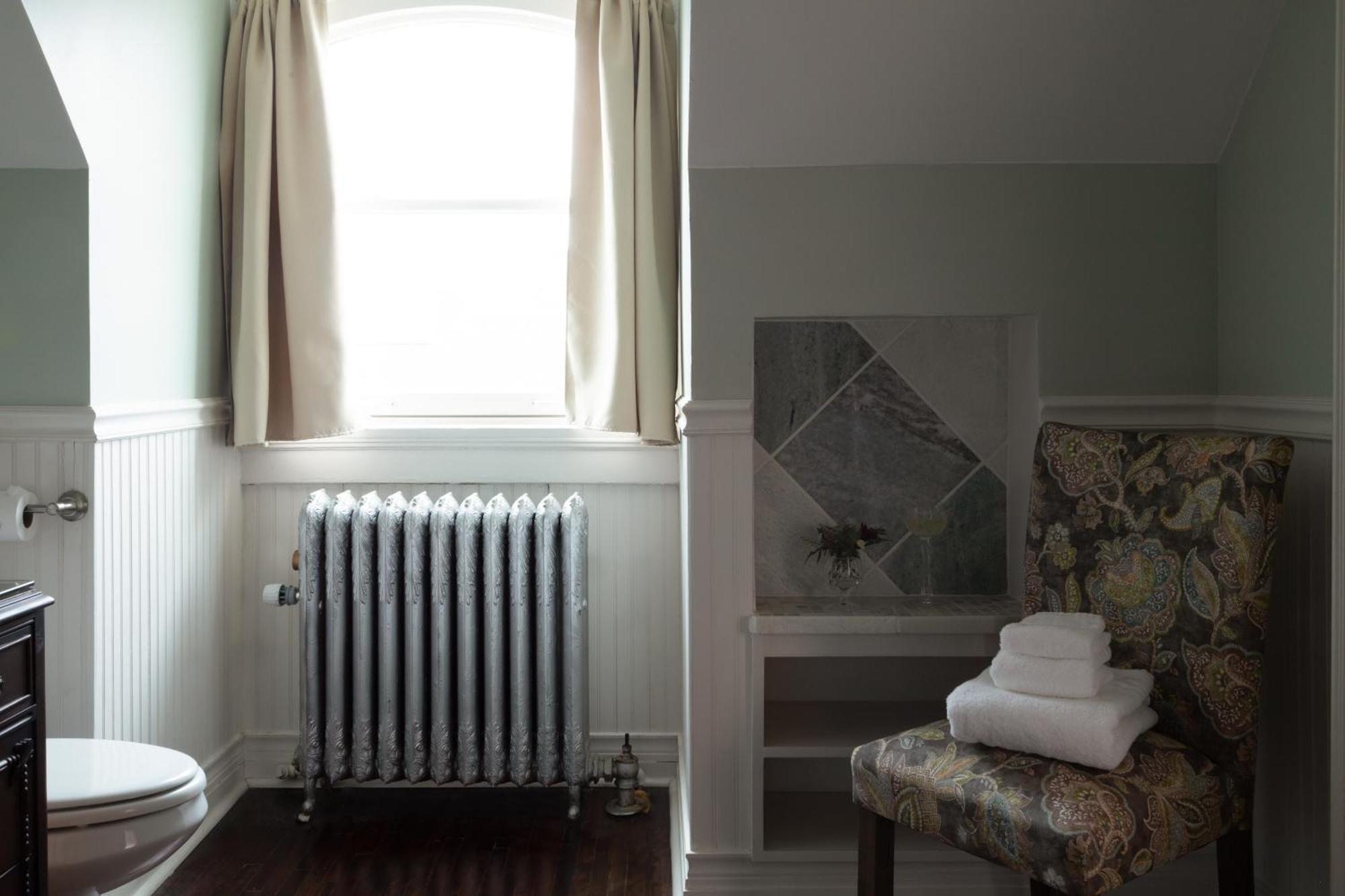 Bed and Breakfast 300 Clifton Minneapolis Esterno foto
